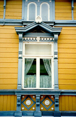 Window in Old Rauma 4.